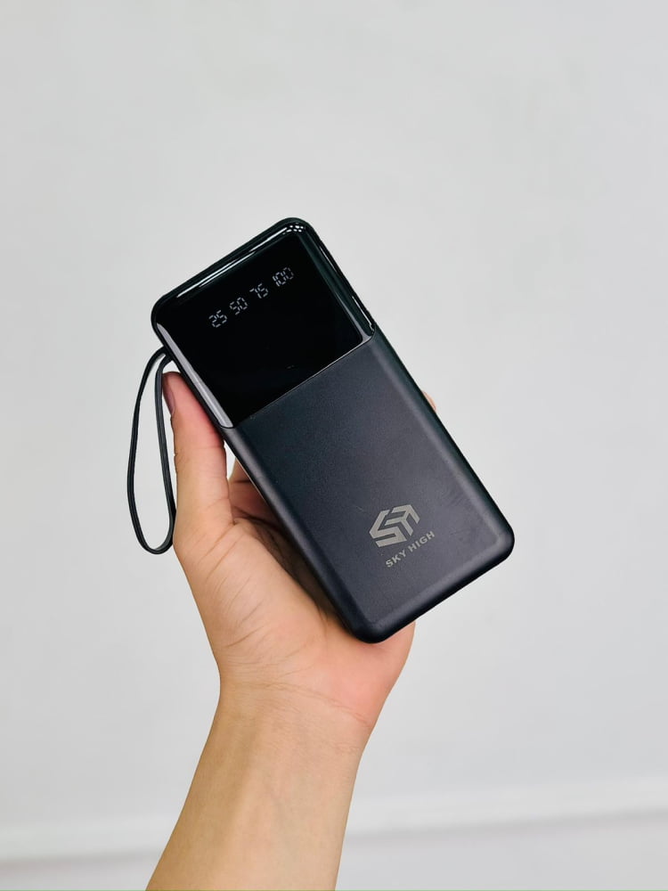 CARGADOR PORTATIL DE 40,000 MAH (POWERBANK) - Negro